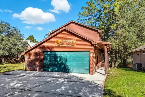 52 Hunters Creek Drive Huntsville TX 77340