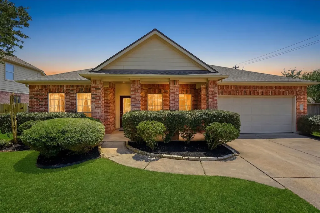 1760 Cypress Meadows Drive Dickinson TX 77539