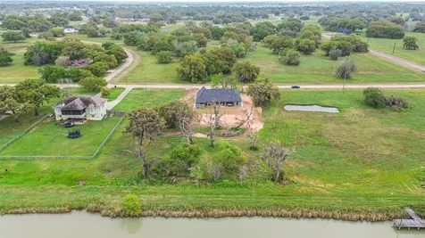 250 Pony Trl Trail Angleton TX 77515