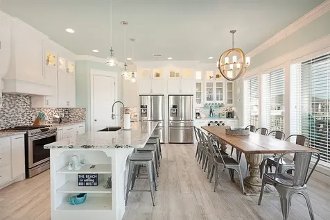 1255 Cloon Street Crystal Beach TX 77650