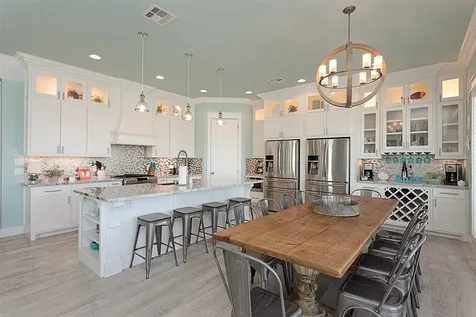 1255 Cloon Street Crystal Beach TX 77650