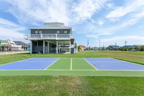 1255 Cloon Street Crystal Beach TX 77650