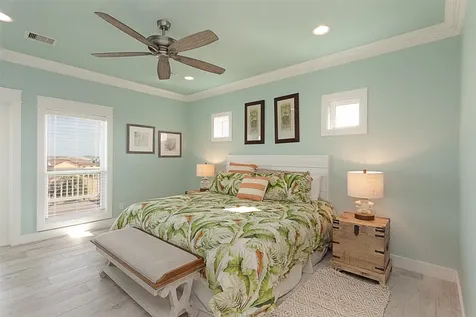 1255 Cloon Street Crystal Beach TX 77650