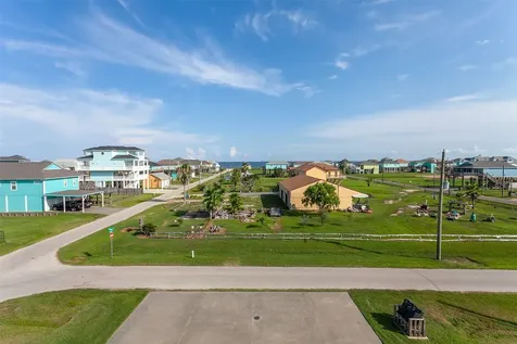 1255 Cloon Street Crystal Beach TX 77650