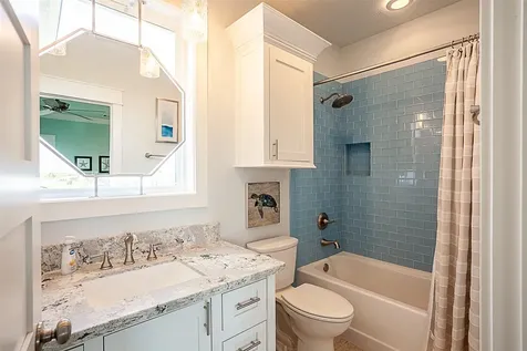 1255 Cloon Street Crystal Beach TX 77650