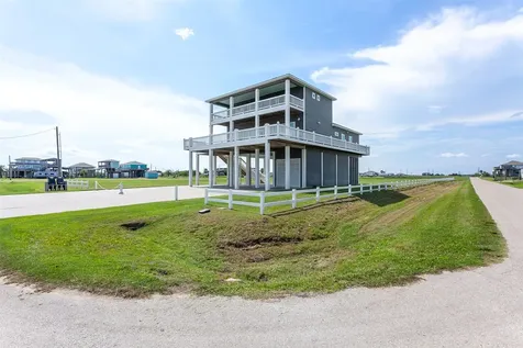1255 Cloon Street Crystal Beach TX 77650