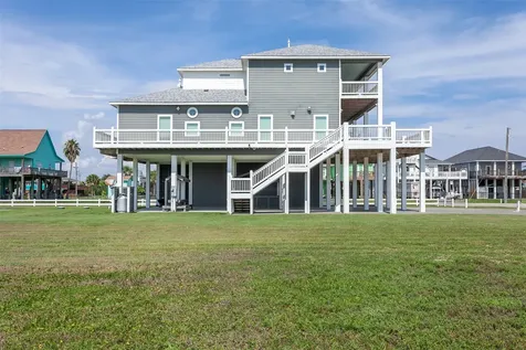 1255 Cloon Street Crystal Beach TX 77650
