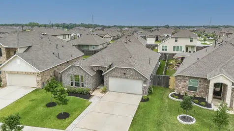 4323 Mulberry Sage Drive Baytown TX 77521