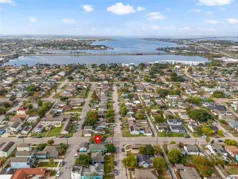 1602 55th Street Galveston TX 77551
