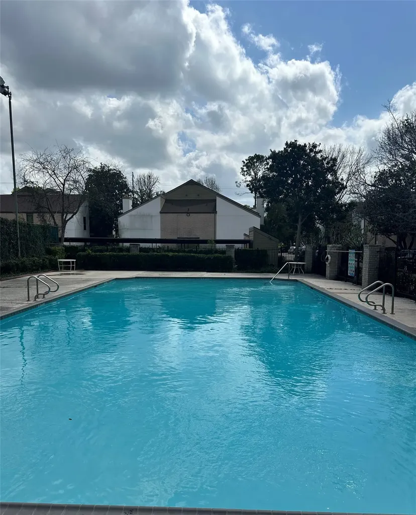 10047 Westpark Drive 30 Houston TX 77042