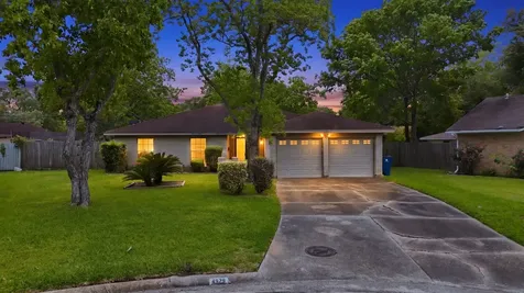4929 Monarch Oak Lane Texas City TX 77591
