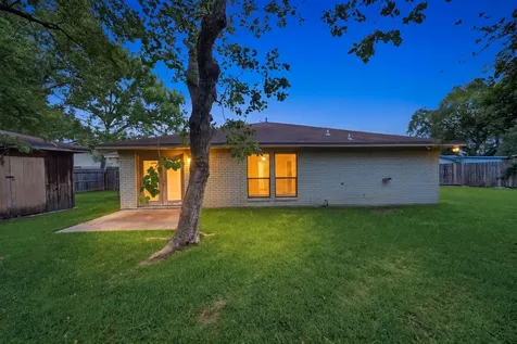4929 Monarch Oak Lane Texas City TX 77591