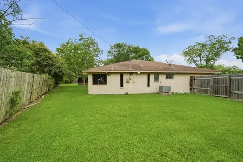 4929 Monarch Oak Lane Texas City TX 77591