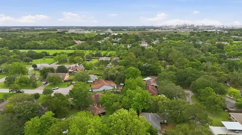 4929 Monarch Oak Lane Texas City TX 77591