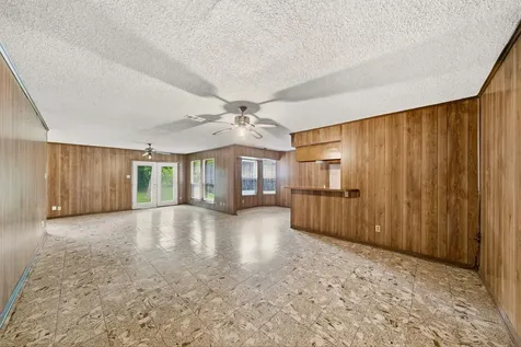 4929 Monarch Oak Lane Texas City TX 77591
