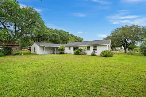 6324 Homestead Road Rosenberg TX 77471