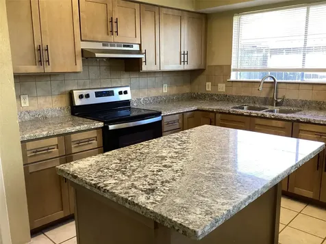 15831 Bazelbriar Lane Houston TX 77489