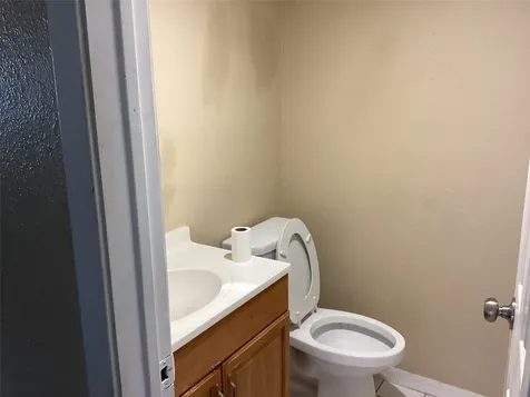 15831 Bazelbriar Lane Houston TX 77489