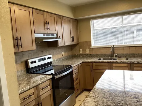 15831 Bazelbriar Lane Houston TX 77489