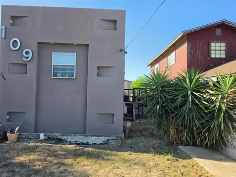 109 Masterson Road Laredo TX 78046