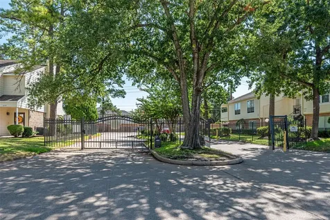 14515 Wunderlich Drive 306 Houston TX 77069