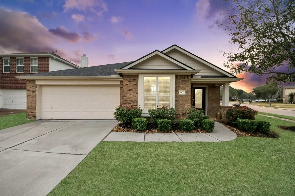 2507 Cypress Springs Court Pearland TX 77584