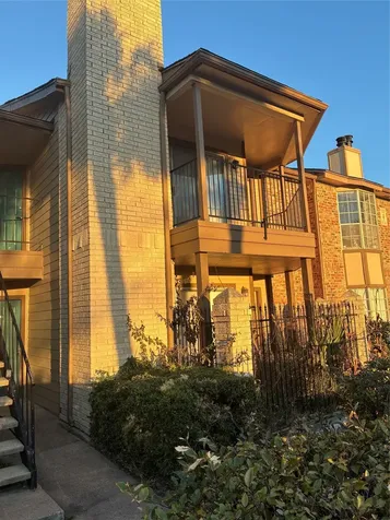 2121 Hepburn Street 404 Houston TX 77054