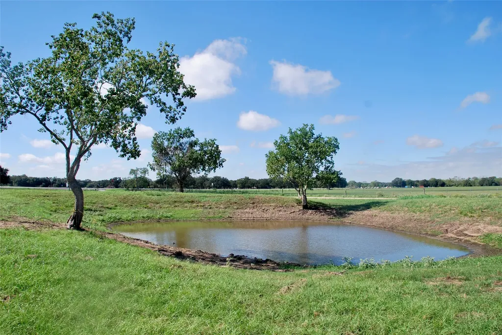 Tbd Cr 201 Hwy 90a E Hallettsville TX 77964