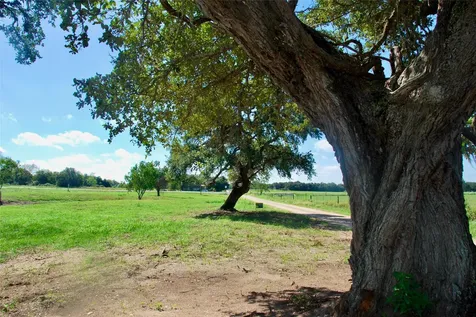 Tbd Cr 201 Hwy 90a E Hallettsville TX 77964