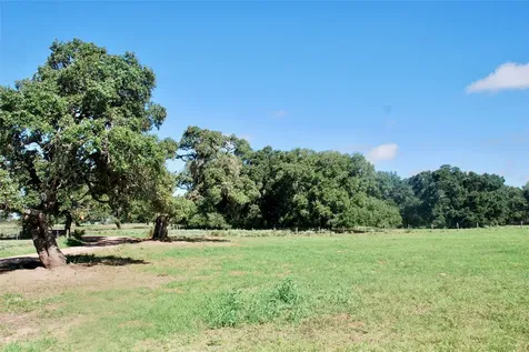 Tbd Cr 201 Hwy 90a E Hallettsville TX 77964