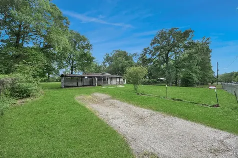 24992 Country Estates Drive New Caney TX 77357