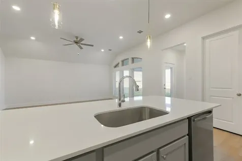 1525 Apache Heights Drive Dayton TX 77535