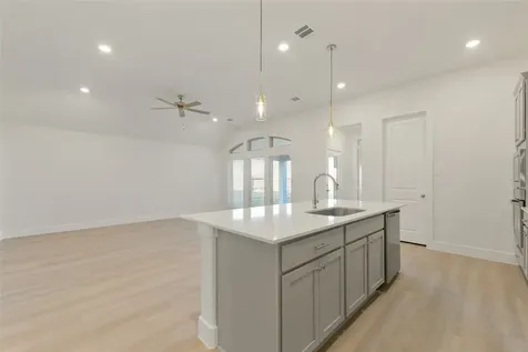 1525 Apache Heights Drive Dayton TX 77535