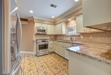13307 Barryknoll Lane Houston TX 77079
