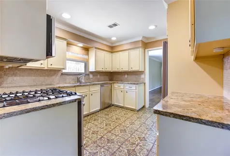 13307 Barryknoll Lane Houston TX 77079