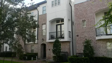 2021 Fannin Station Houston TX 77045