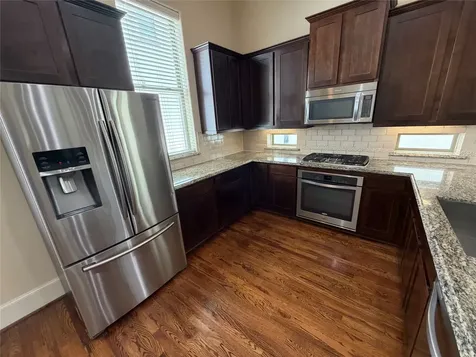 2021 Fannin Station Houston TX 77045