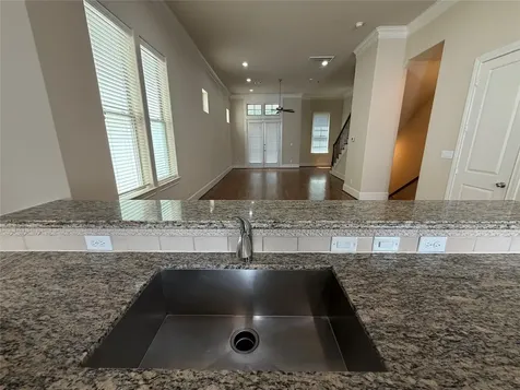 2021 Fannin Station Houston TX 77045