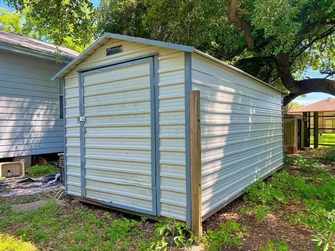 210 Floyd St Street Boling TX 77420