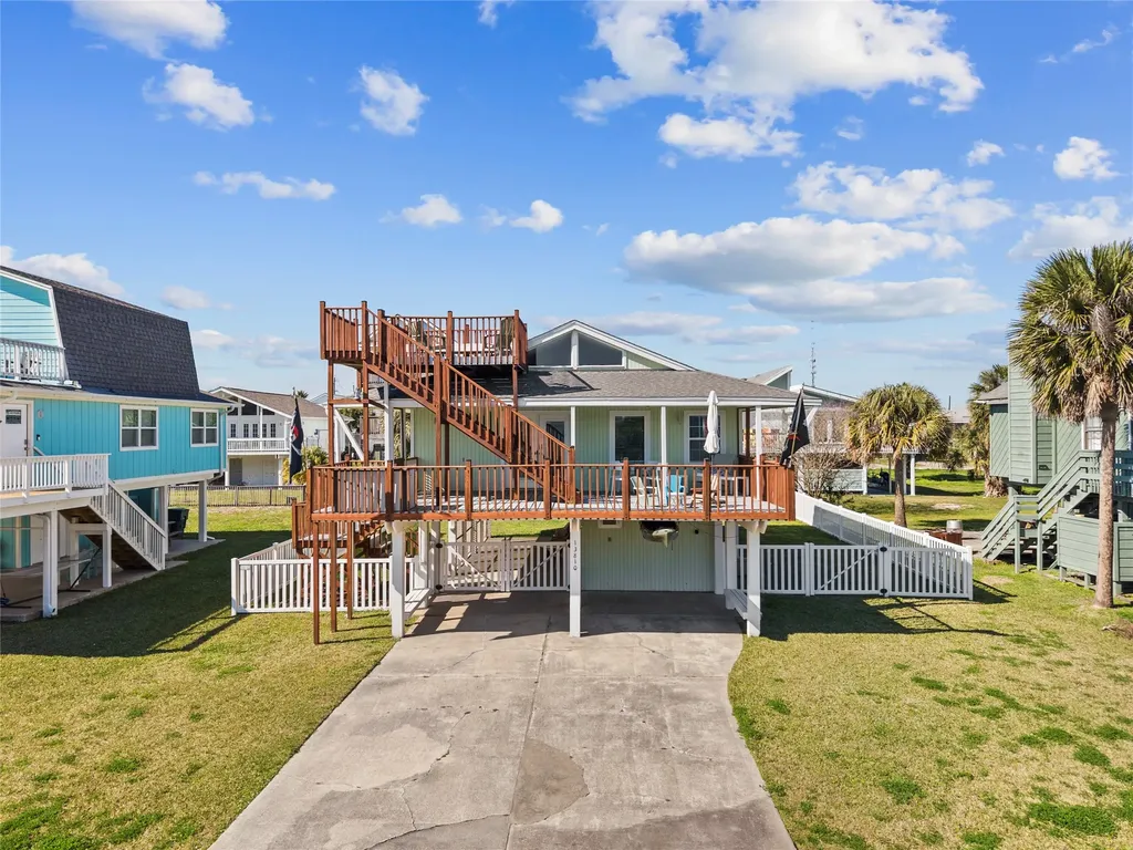 13810 San Domingo Drive Galveston TX 77554