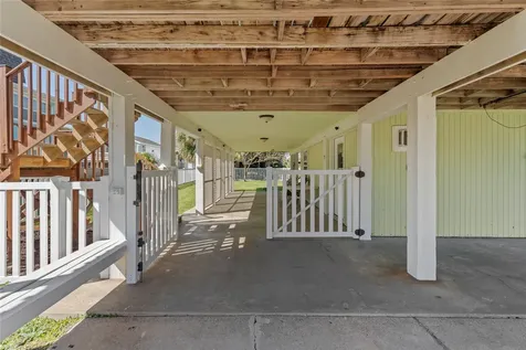 13810 San Domingo Drive Galveston TX 77554
