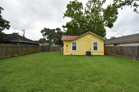 4541 Dakota Street Dickinson TX 77539