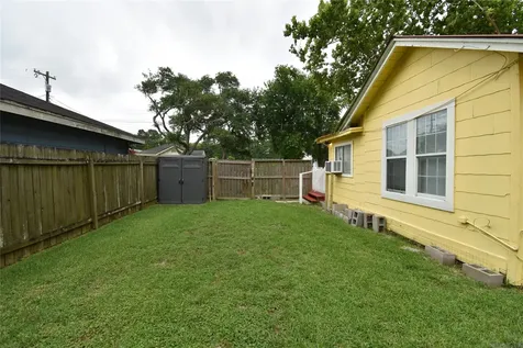 4541 Dakota Street Dickinson TX 77539