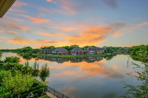 1014 Old Oyster Trail Sugar Land TX 77478