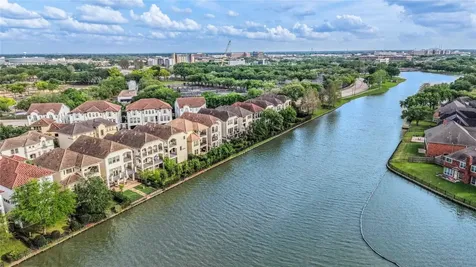 1014 Old Oyster Trail Sugar Land TX 77478