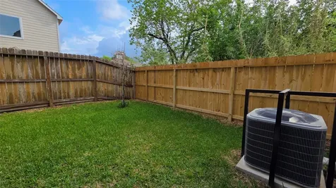 8113 Miley Street B Houston TX 77028
