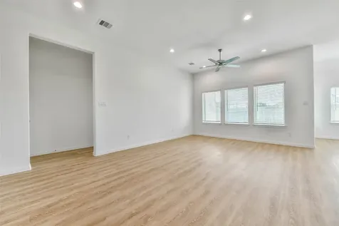 3010 King Oaks Street Baytown TX 77251