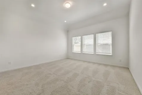 3010 King Oaks Street Baytown TX 77251