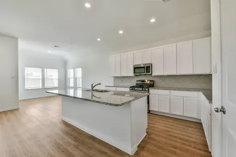 3010 King Oaks Street Baytown TX 77251