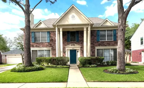 16910 Country Bridge Road Houston TX 77095